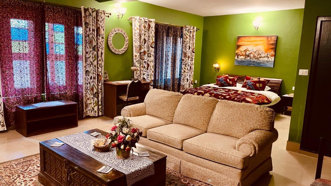Habba Kadal Kashmiri Heritage Hotel & Hub Coonoor Ngoại thất bức ảnh